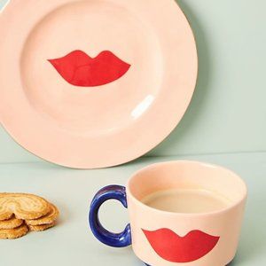 Anthropologie Fun NWT Lip Mug